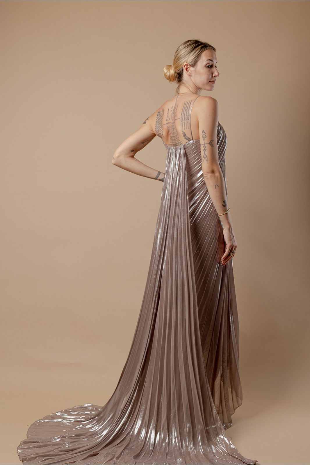 BRONZE GODDESS  BRONZE GODDESS