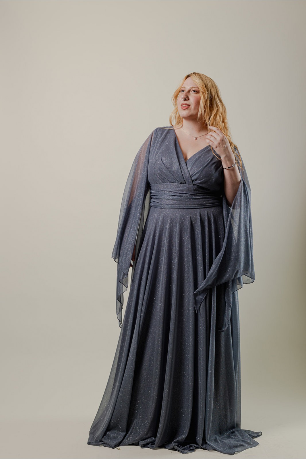 PLUS SIZE  ΦΟΡΕΜΑ ΜΕ ΛΑΜΨΗ