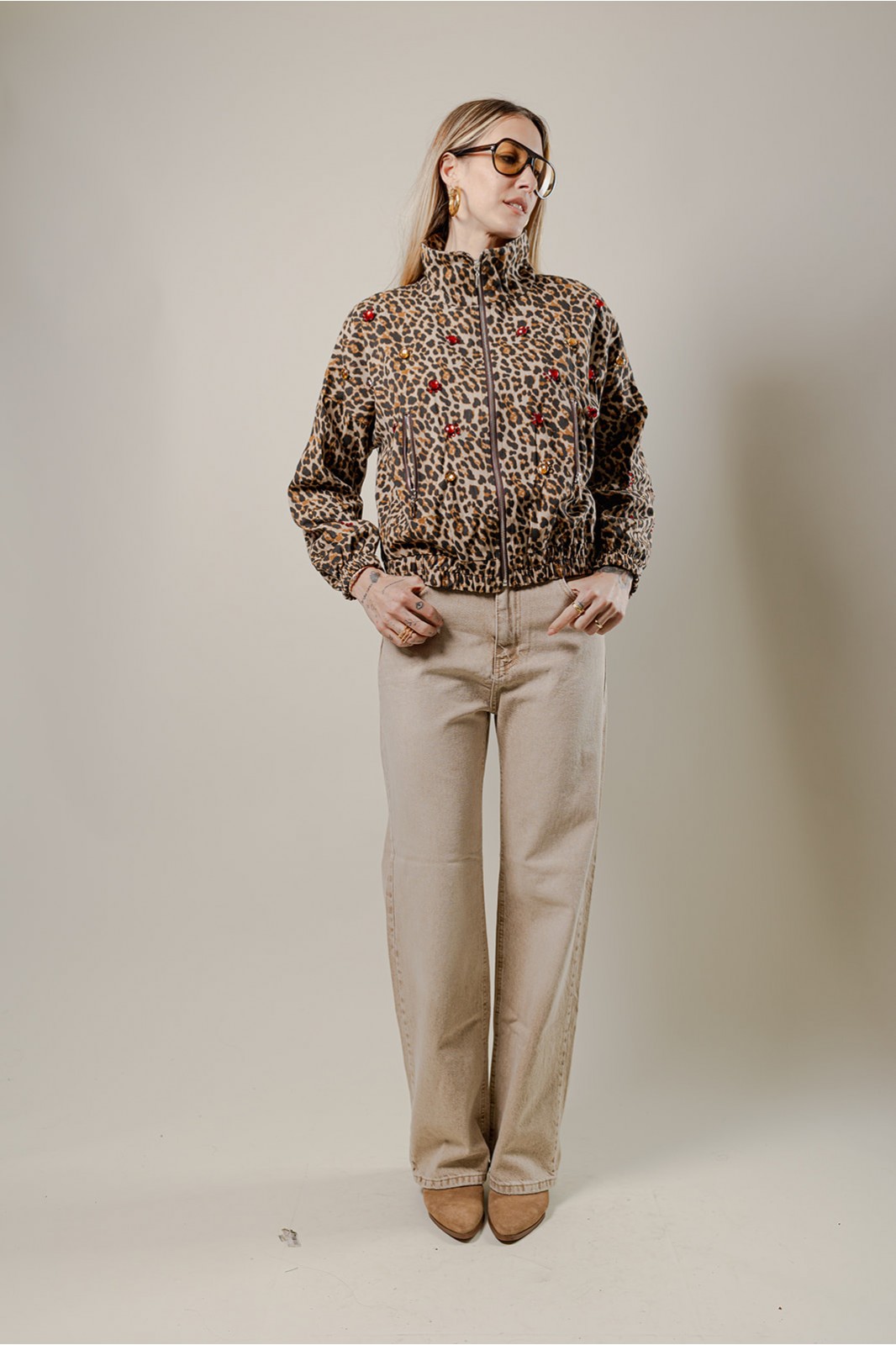 BEIGE JEANS