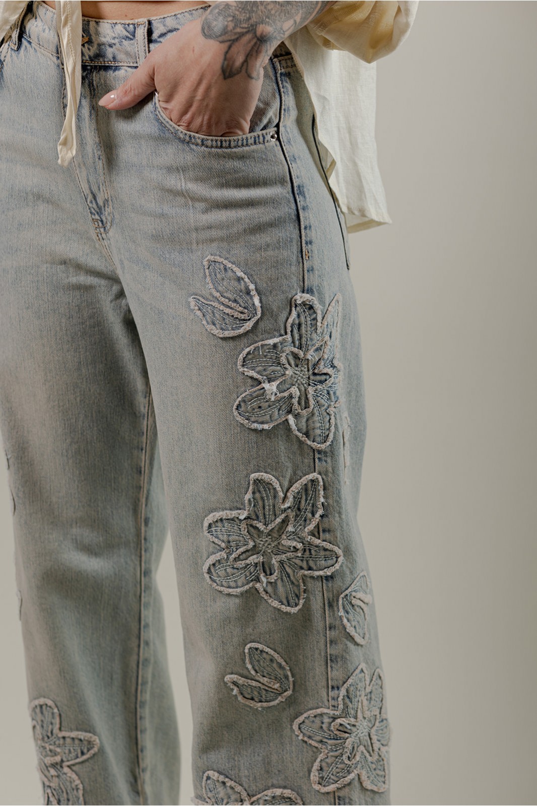 FLOWER JEANS