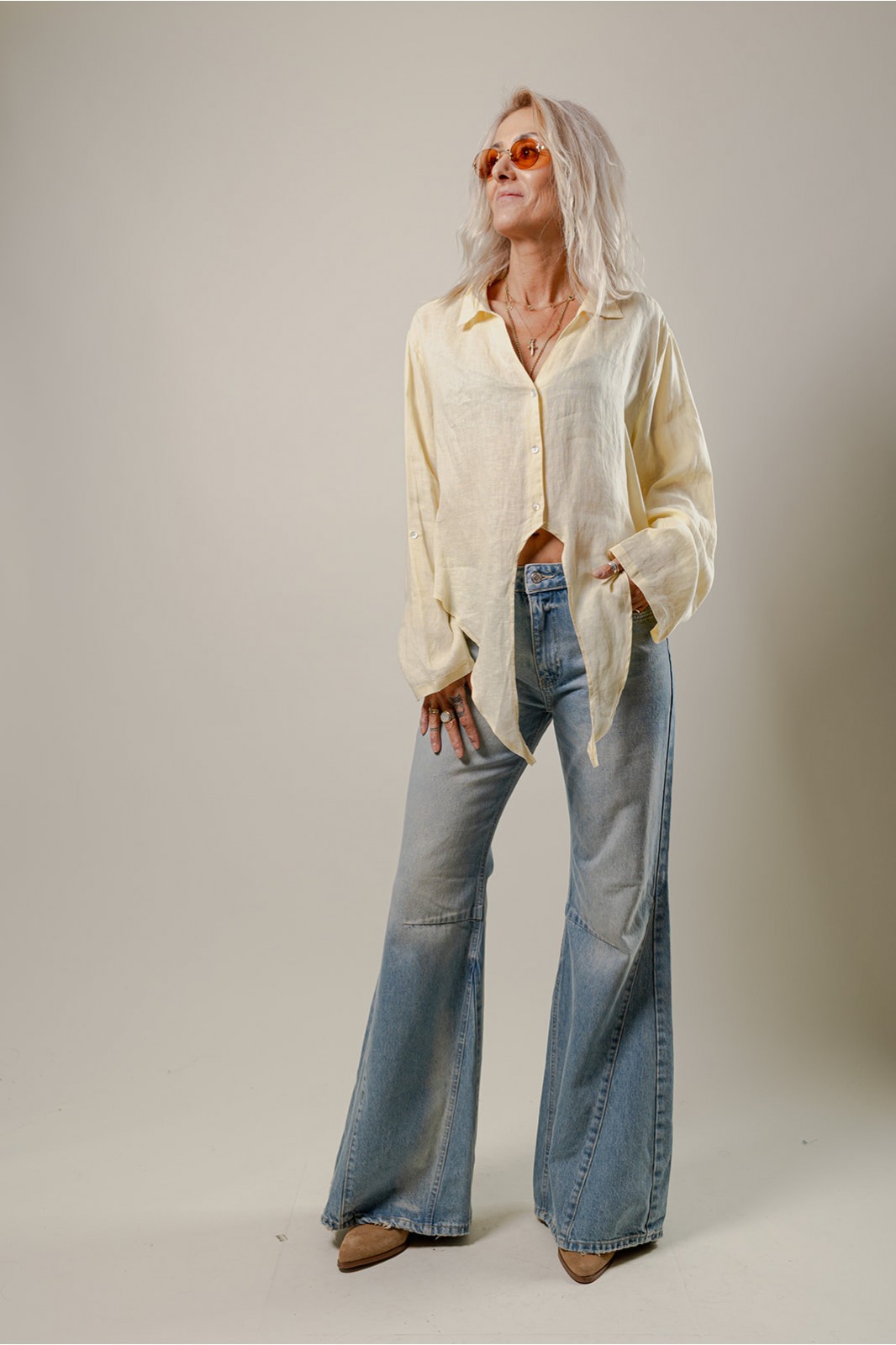 FLARE JEANS